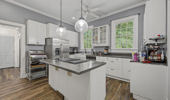 1207 N Madison St, Albany, GA 31701