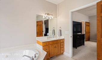 4797 Sunflower Ridge Dr NE, Ada, MI 49301