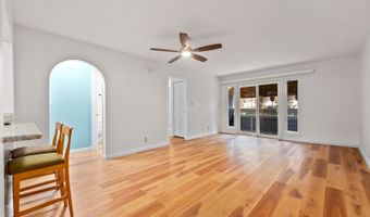 355 Aoloa St Q102, Kailua, HI 96734
