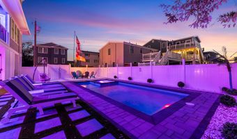 18 Mea Ln, Beach Haven, NJ 08008