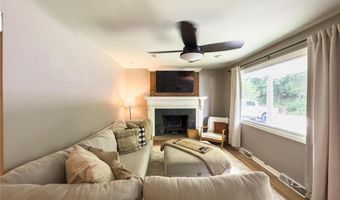 2035 Valmont Dr, Arnold, MO 63010