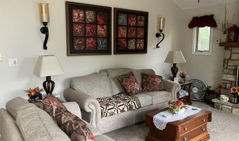 186 Elmwood Dr, Albrightsville, PA 18210