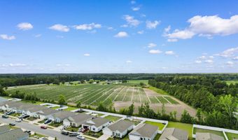 628 Woodland Farms Cir, Aynor, SC 29511