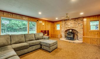407 N DUBOIS Rd, Ariel, WA 98603