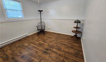 19 Black Walnut Dr, Coventry, RI 02816