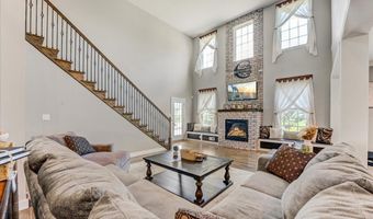 35 Gina Dr, Allentown, NJ 08501