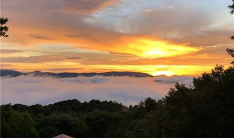 792 Pigeon Roost Rd, Banner Elk, NC 28604