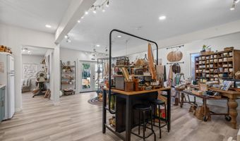 623 E Main St, Anoka, MN 55303
