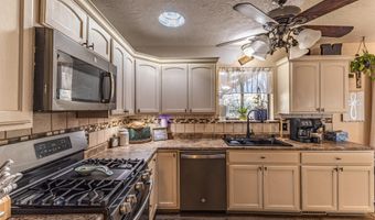908 MOUNTAIN VIEW Dr, Aztec, NM 87410