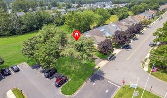 180 Sylvan Lake Blvd, Bayville, NJ 08721
