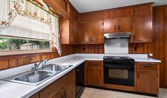 7604 Marathon Dr, Biloxi, MS 39532
