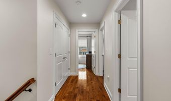 47 White Oak Ln, Aberdeen, NJ 07747