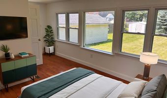 12 WISTAR St, Claymont, DE 19703