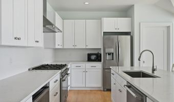 50 Beach View Dr, Stamford, CT 06902