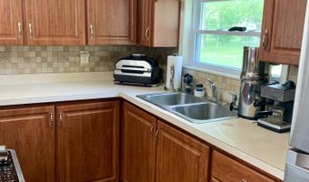 737 Saint Joseph St, Adrian, MI 49221