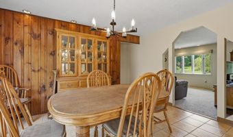 35 Dorchester Ln, Branford, CT 06405