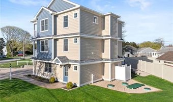 25 Scallop Shell Rd, Narragansett, RI 02882
