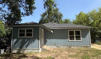 904 Jefferson St E, Sulphur Springs, TX 75482