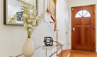 75 Tufts St, Arlington, MA 02474