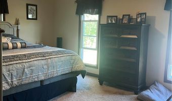 1124 E 17th St, Ashtabula, OH 44004