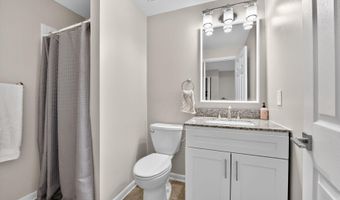 3932 BURNS Pl SE, Washington, DC 20019