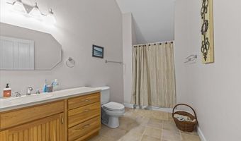 1299 Windmill Pt, Alburgh, VT 05440