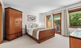 3647 Roundtree Ct, Boulder, CO 80304