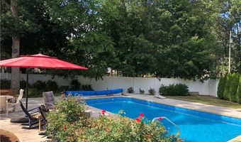 27 Birchwood Dr, Cumberland, RI 02864