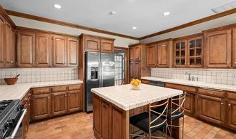 3000 Candlestick Ct, Bartlesville, OK 74006