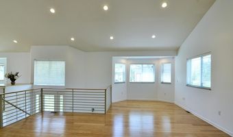 2019 Chalmers Dr, Ann Arbor, MI 48104