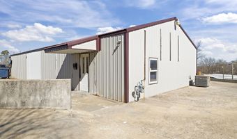 833 W Commercial St, Mansfield, MO 65704