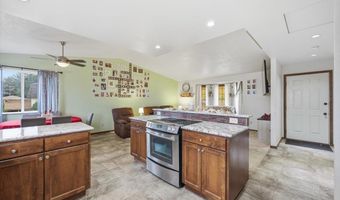 203 W Wagon Wheel Pr NW, Benton City, WA 99320