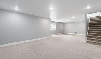 6147 Beacon Ln, Chubbuck, ID 83202