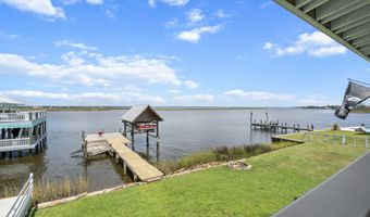 146 Elaine Dr, Bay St. Louis, MS 39520
