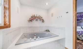 N9640 GINA Drive, Appleton, WI 54915