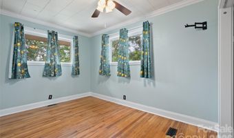 155 Michigan Ave, Asheville, NC 28806