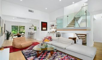 17084 Escalon Dr, Encino, CA 91436