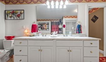 2209 Pocosin Rd, Ayden, NC 28513