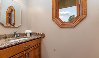 16978 Asbury, Asbury, IA 52002
