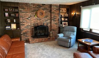 2369 Stanford Dr, Wickliffe, OH 44092