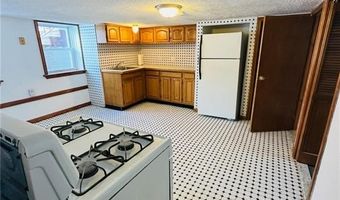 122 Market St, Warren, RI 02885