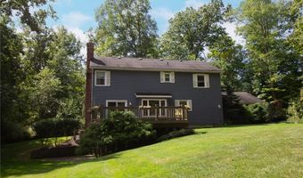 610 Deep Woods Dr, Aurora, OH 44202