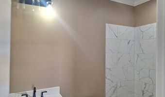 155 Peach Ln, Baxley, GA 31513