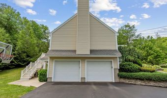 60 Lady Slipper Ln, Chester, NH 03036