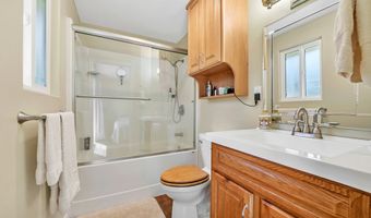 41800 MADRONE St, Springfield, OR 97478