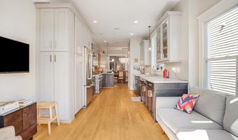 34 V St NW, Washington, DC 20001
