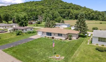 S1576 Lake St, Alma, WI 54610