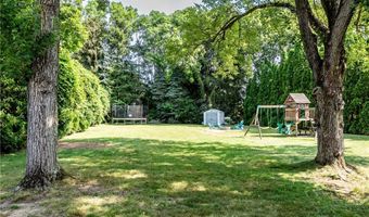 21 Carlson Dr, Cumberland, RI 02864