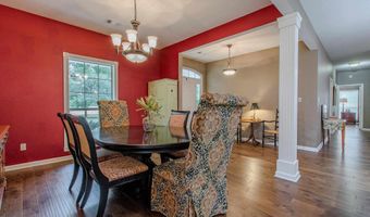 8900 Hinkson Rd, Benton, AR 72019