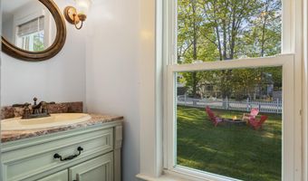 75 Ledgelawn Ave, Bar Harbor, ME 04609